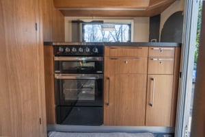 2012 Auto-Trail Tracker EKS — photo 42 of 54