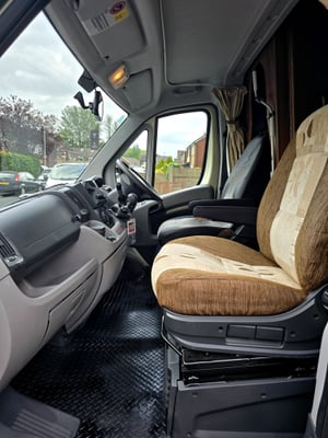 2012 Peugeot Boxer — photo 8 of 10