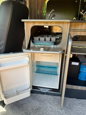 2016 Volkswagen T6 Campervan — photo 47 of 57