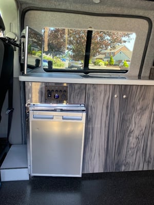 2012 Volkswagen T5.1 Campervan — photo 15 of 21