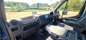 2010 Renault Master — photo 38 of 38