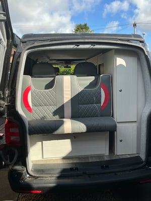 2015 Volkswagen Transporter T28 TDI Highline Campervan — photo 6 of 22