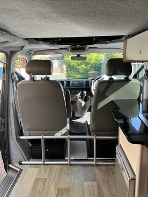 2015 Volkswagen Transporter T28 TDI Highline Campervan — photo 7 of 22