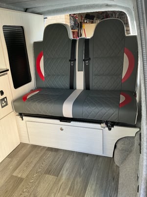 2015 Volkswagen Transporter T28 TDI Highline Campervan — photo 8 of 22
