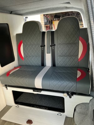 2015 Volkswagen Transporter T28 TDI Highline Campervan — photo 11 of 22