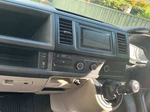 2015 Volkswagen Transporter T28 TDI Highline Campervan — photo 16 of 22