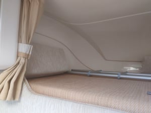 2011 Romahome R40 — photo 7 of 31