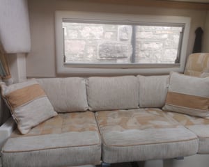2011 Romahome R40 — photo 18 of 31