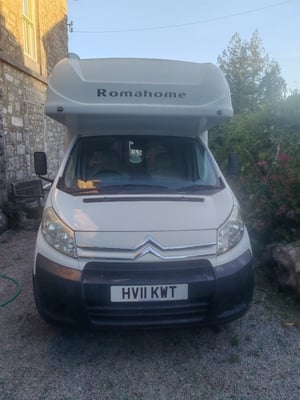 2011 Romahome R40 — photo 2 of 31