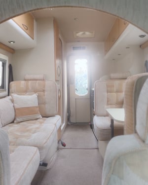 2011 Romahome R40 — photo 24 of 31
