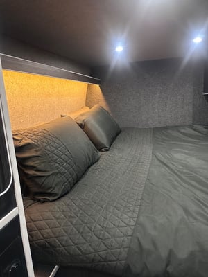 2015 Volkswagen Crafter — photo 2 of 13