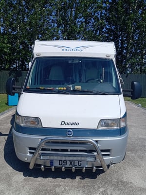 2001 Hobby 750 tag axle
Fixed French bed
Leather interior captain seats removable steering wheel reversing camera
Strong security locks LHD in KM removable radio habitation aircon fixed extending table — photo 14 of 17