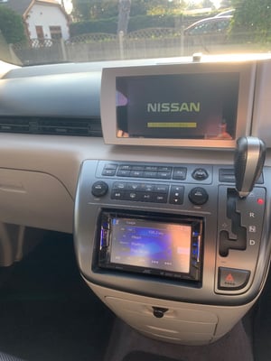 2003 Nissan Elgrand — photo 15 of 18