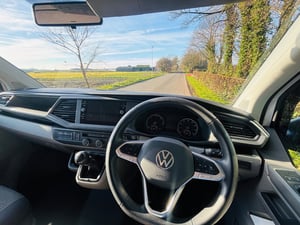 2023 Volkswagen Transporter — photo 5 of 9