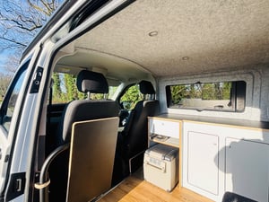 2023 Volkswagen Transporter — photo 7 of 9