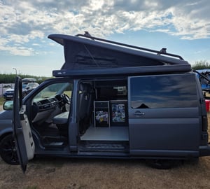 2015 Volkswagen T6 Campervan — photo 13 of 13