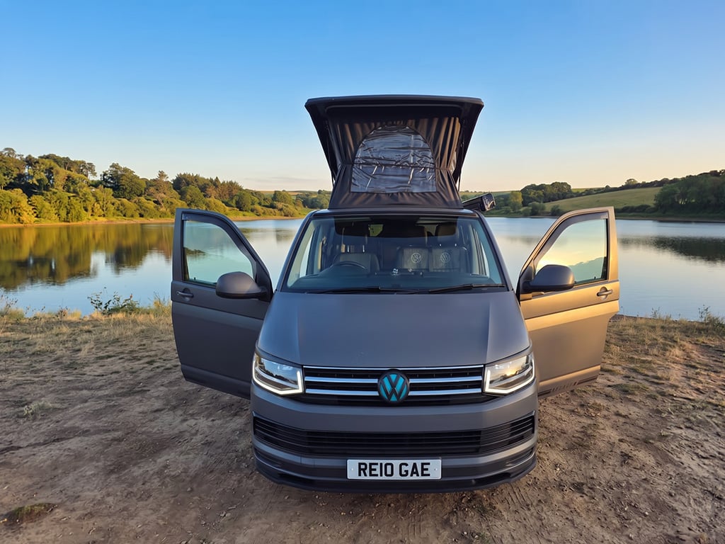 2015 Volkswagen T6 Campervan - Image 1