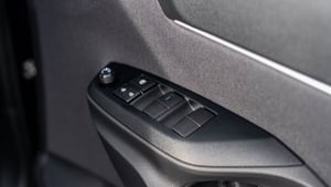 2023 Toyota Yaris Cross 1.5 SUV Petrol Hybrid — photo 28 of 36