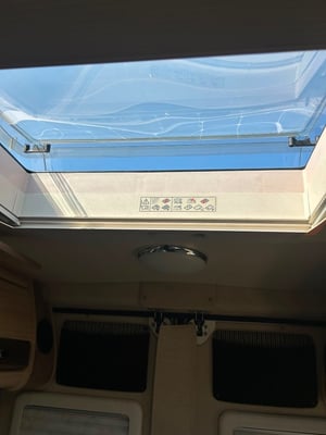 2015 Auto-Sleepers Warwick XL — photo 6 of 27