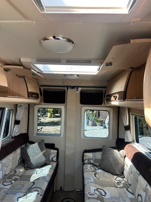 2015 Auto-Sleepers Warwick XL — photo 9 of 27