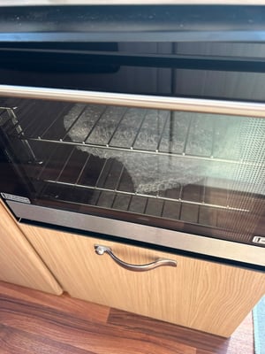 2015 Auto-Sleepers Warwick XL — photo 22 of 27