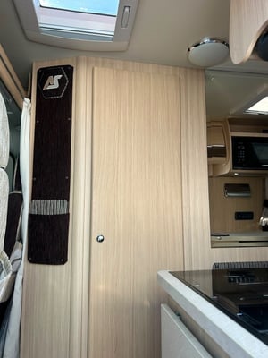 2015 Auto-Sleepers Warwick XL — photo 27 of 27