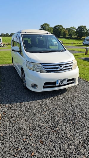 2022 Nissan Serena — photo 1 of 23