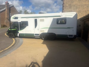 2012 Auto-Trail Comanche HB — photo 8 of 18