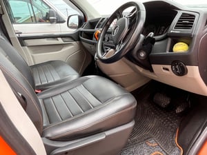 2018 Volkswagen Transporter Campervan — photo 33 of 38