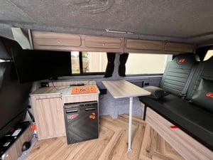 2018 Volkswagen Transporter Campervan — photo 36 of 38