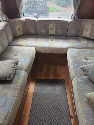 2009 Auto-Trail Arapaho SE — photo 13 of 19