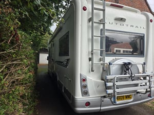 2009 Auto-Trail Arapaho SE — photo 14 of 19
