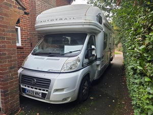 2009 Auto-Trail Arapaho SE — photo 2 of 19