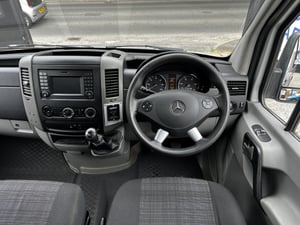 2017 Mercedes-Benz Sprinter — photo 6 of 19