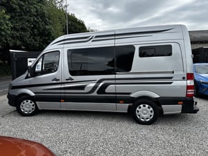 2017 Mercedes-Benz Sprinter — photo 10 of 19