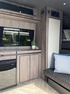 2017 Mercedes-Benz Sprinter — photo 19 of 19