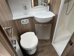 2016 Swift Kon-Tiki 649 — photo 11 of 12