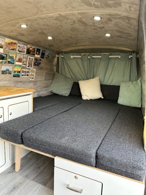 2020 Volkswagen T6.1 Transporter T30 Highline TDi — photo 5 of 36