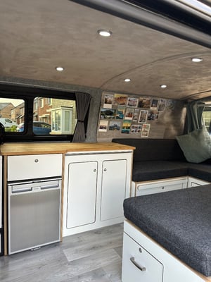 2020 Volkswagen T6.1 Transporter T30 Highline TDi — photo 7 of 36