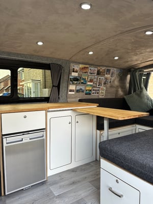 2020 Volkswagen T6.1 Transporter T30 Highline TDi — photo 11 of 36