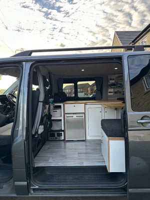 2020 Volkswagen T6.1 Transporter T30 Highline TDi — photo 13 of 36