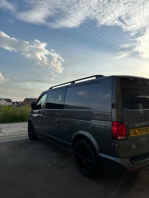 2020 Volkswagen T6.1 Transporter T30 Highline TDi — photo 18 of 36