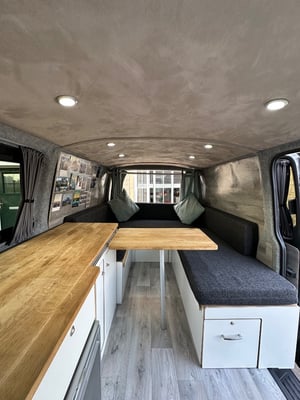 2020 Volkswagen T6.1 Transporter T30 Highline TDi — photo 20 of 36