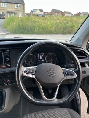 2020 Volkswagen T6.1 Transporter T30 Highline TDi — photo 26 of 36