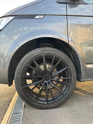 2020 Volkswagen T6.1 Transporter T30 Highline TDi — photo 27 of 36