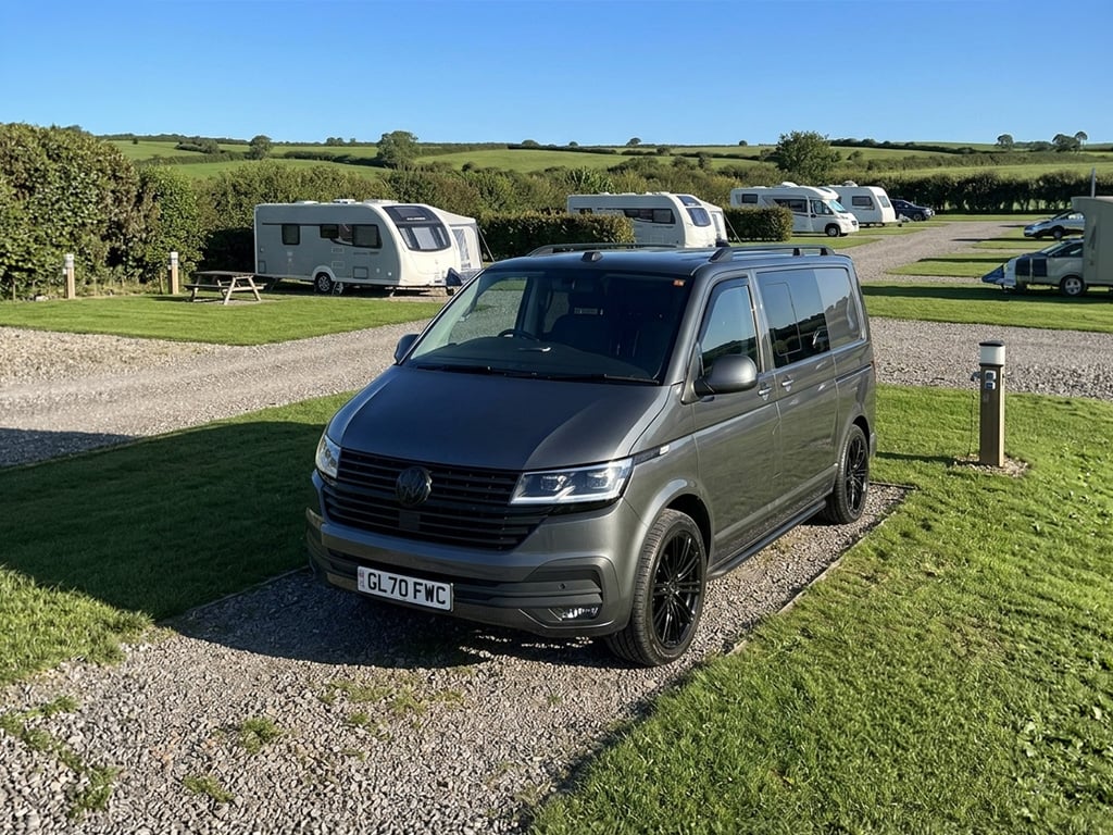2020 Volkswagen T6.1 Transporter T30 Highline TDi - Image 1
