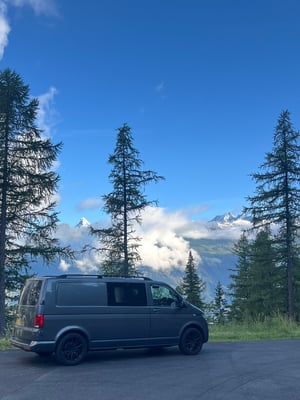 2020 Volkswagen T6.1 Transporter T30 Highline TDi — photo 35 of 36