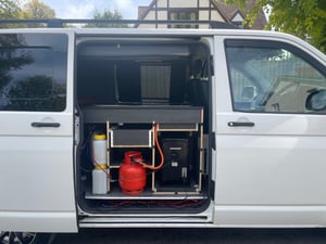 2013 Volkswagen Transporter — photo 5 of 18