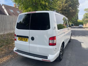 2013 Volkswagen Transporter — photo 18 of 18