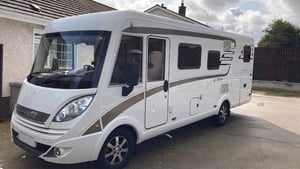 2017 Hymer Exsis-I 688 — photo 4 of 16